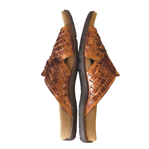 Taos Women's Size 8 Guru Cognac Leather Comfort Woven Slide Sandals Spain NEW - Picture 8 of 10